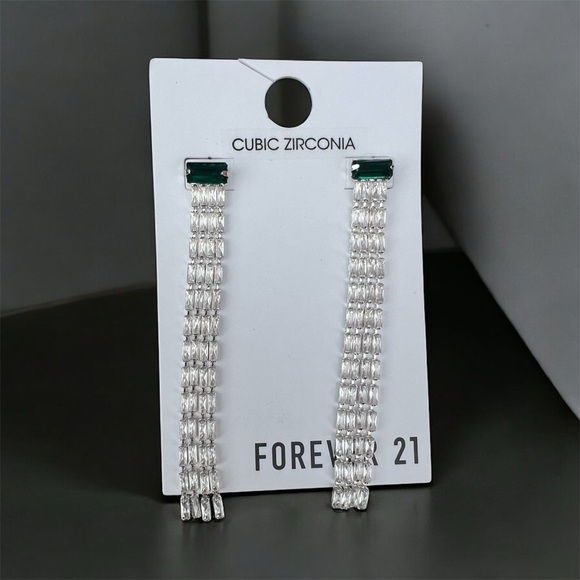 Forever 21 Silver & Green Geometric Drop Earrings - Picture 1 of 7